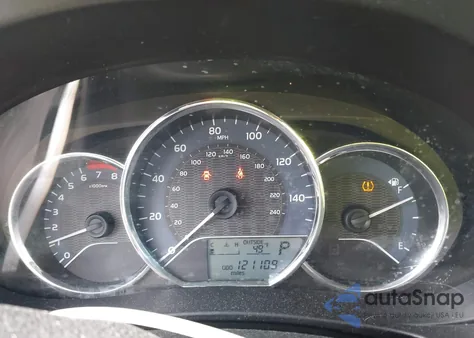 2014 Toyota Corolla Le z USA, uszkodzony, nr VIN 2T1BURHE5EC192143